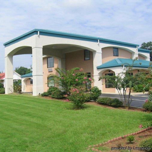 Budget Inn Northport Exterior photo